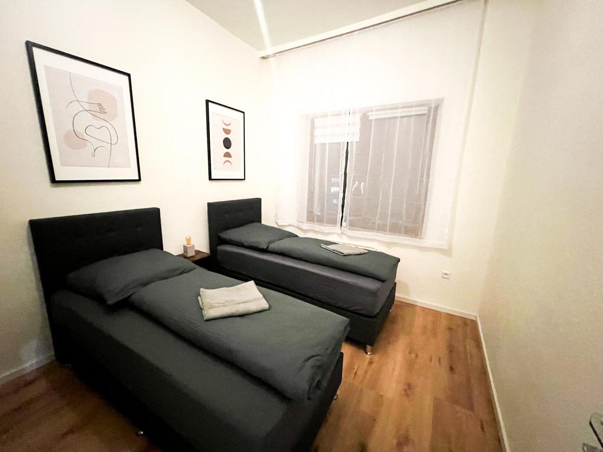 Apartamento Krefeld House - 20 Min To Dus Airport & Messe Exterior foto